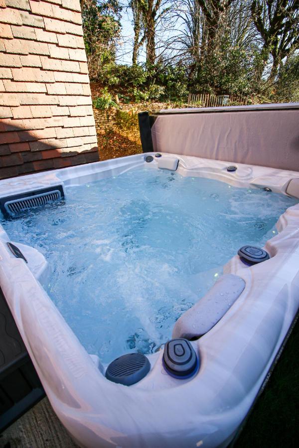 Bella, Jacuzzi Partage & Parking Avec Borne De Recharge Voiture Electrique Apartment Sarlat-la-Caneda Luaran gambar