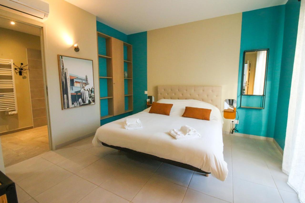 Bella, Jacuzzi Partage & Parking Avec Borne De Recharge Voiture Electrique Apartment Sarlat-la-Caneda Luaran gambar